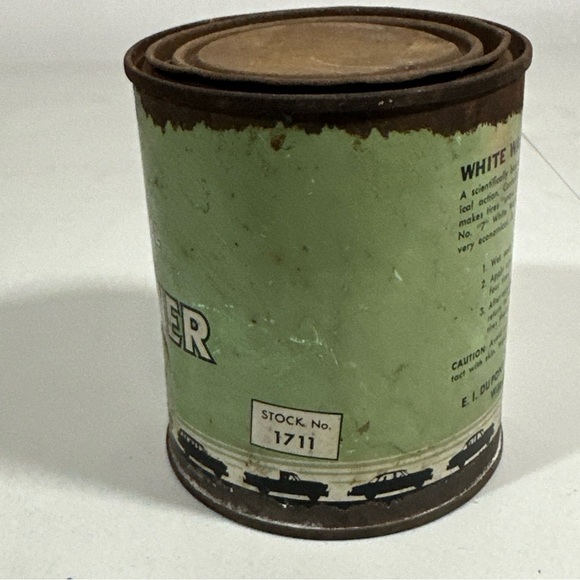 Vintage DuPont White Wall Tire Cleaner  Tin Can "7" Car Auto Graphics Feels Full - Picture 3 of 8